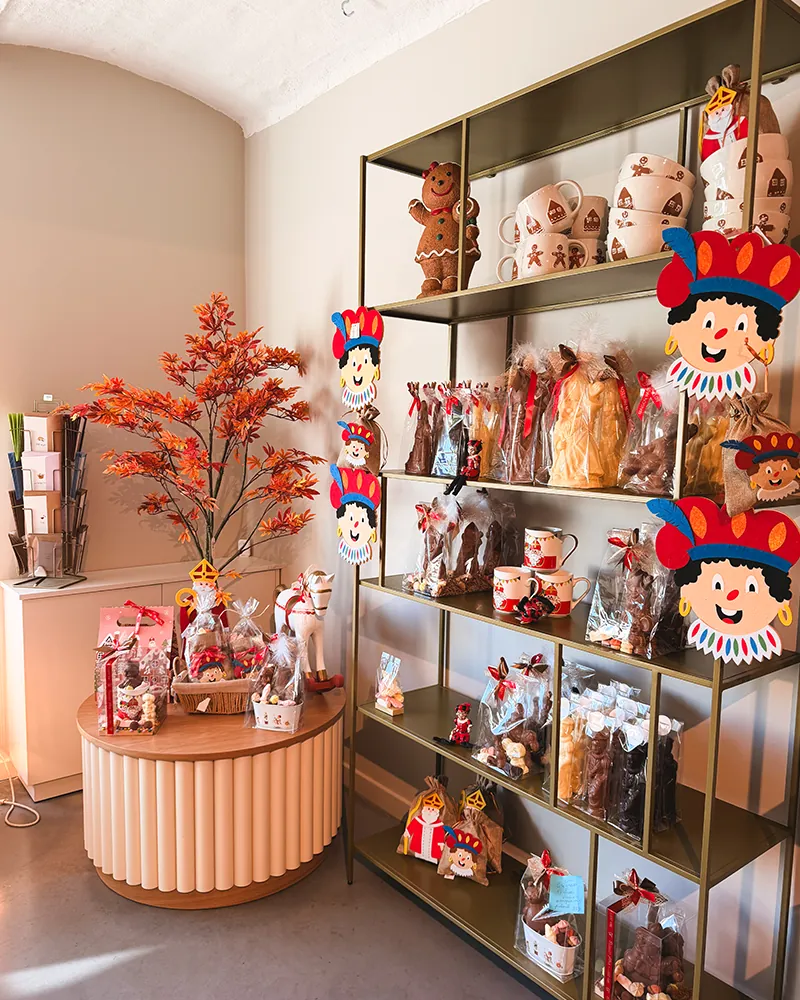 De winkel van Maison Papillon in Sinterklaassfeer